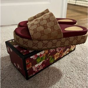 Platform double G sandals